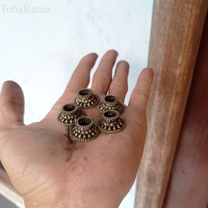 

mendak custing garap hitam murah