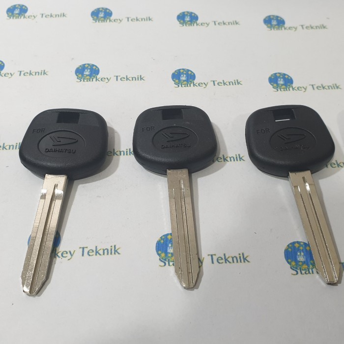 Bahan Kunci Duplikat / Kunci Mobil Polos / Daihatsu Xenia Karet
