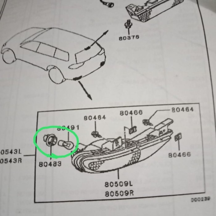 Fiting Soket Bohlam Lampu Atret Mitsubishi Pajero Sport (ASLI)