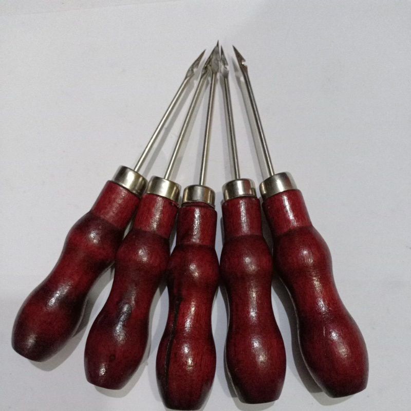 Jarum jahit sol sepatu / Alat jahit