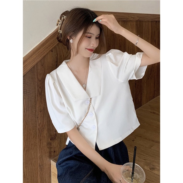 Blouse wanita kerah v fashion crop top 3 kancing putih import