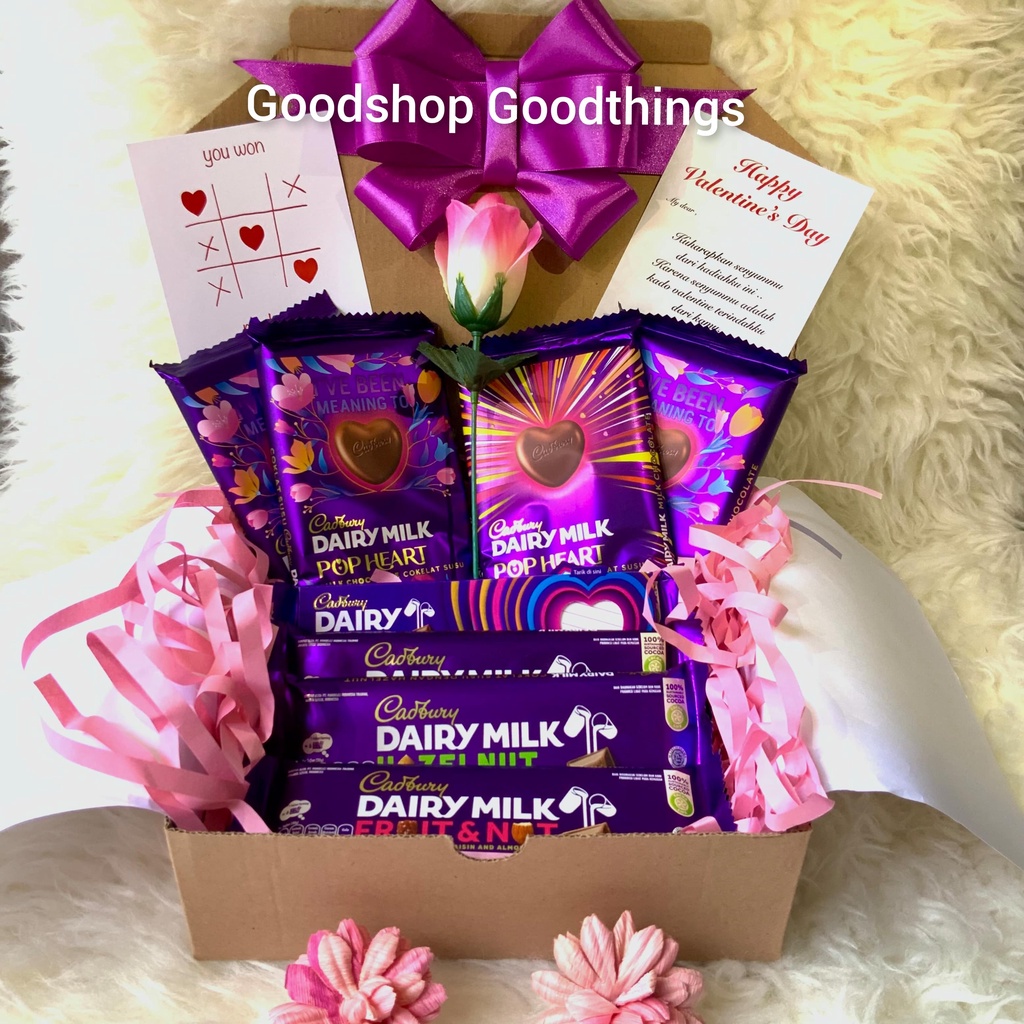 

Kado Valentine / Hampers Cokelat Cadbury Dairy Milk / Kado Ulang Tahun / Anniversary