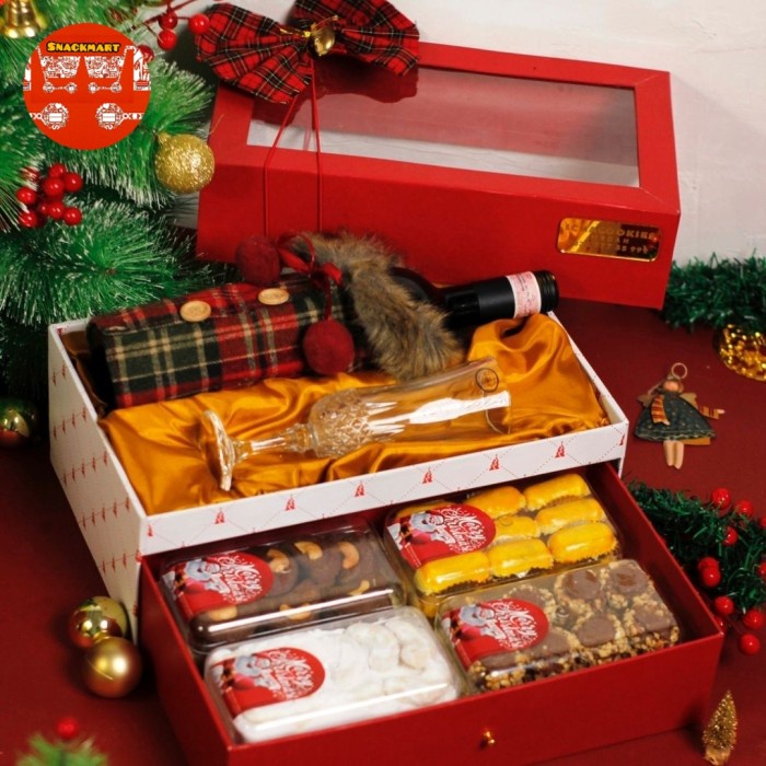 

Parcel Natal Christmas / Hampers Natal Christmas Kue Kering Wine Set