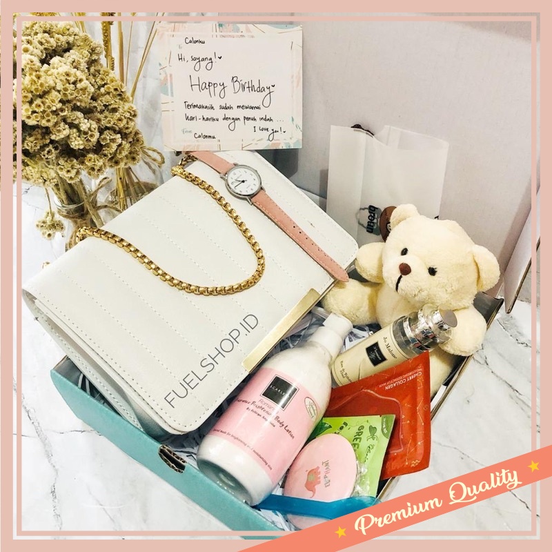 

Kado Souvenir Unik Murah Kekinian Hampers Natal Lebaran Valentine Buat Pacar Teman Bestie / (TAS) HAMPERS CEWEK / KADO CEWEK / GIFT BOX CEWEK / KADO ANNIVERSARRY / BEAUTY BLENDER / SPONS MAKE UP / BRUSH MAKE UP / MINISO / KADO WISUDA / HAMPERS WISUDA