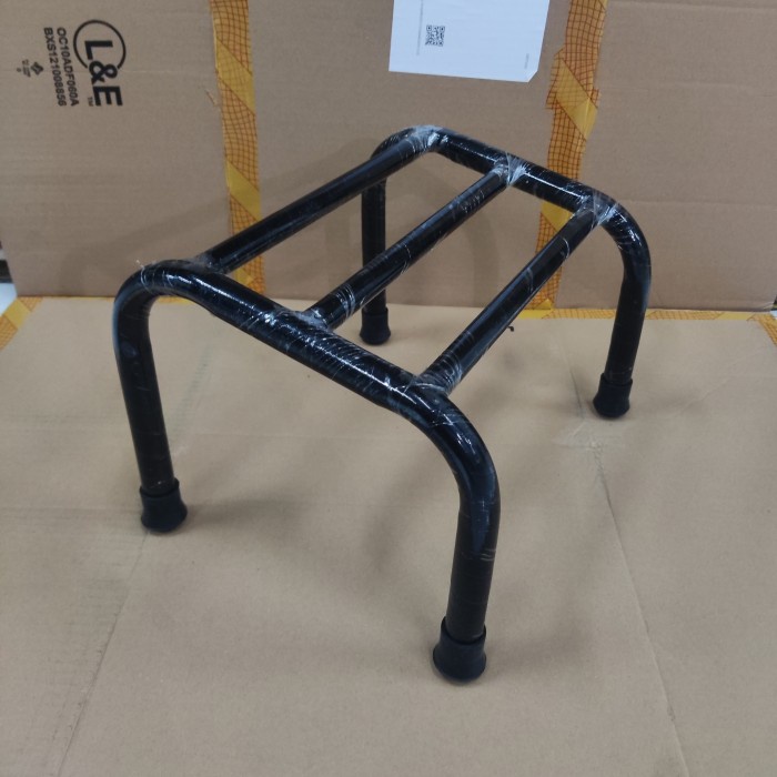 Brunn Injakan Kaki Kursi Salon/Injakan Kaki Stainless/Injakan Kaki - Besi hitam