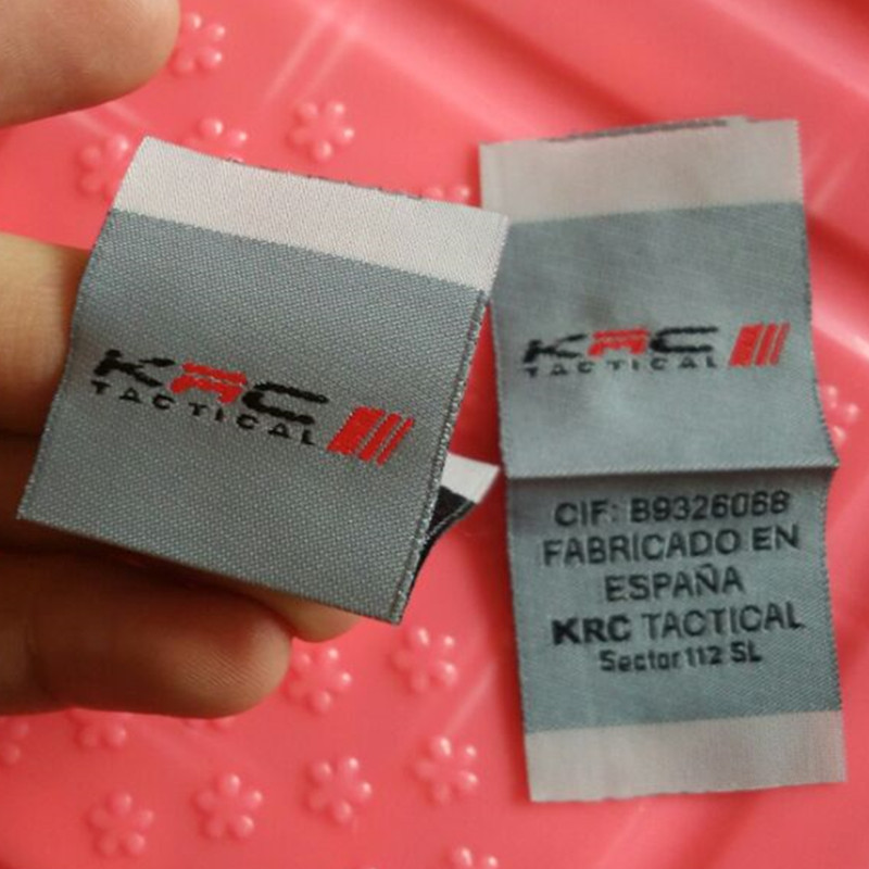 

500pcs Custom center fold grey damask Clothing Care Labels 7 * 3.5 cm polyester cloth woven label