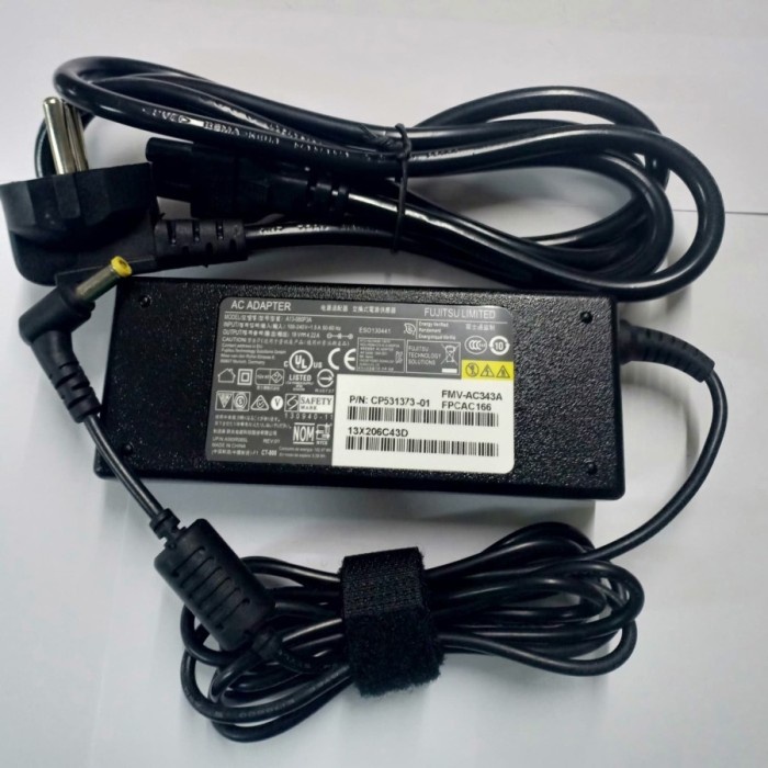 Adaptor Charger Fujitsu LifeBook U938 U904 U728 U729 19V 4.22A HS27