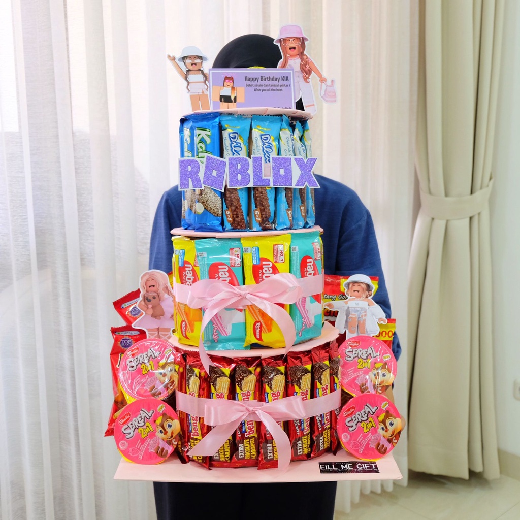 

Roblox Girl - Snack Tart Tower Cake Birthday / Kue Cemilan Snack Ulang Tahun