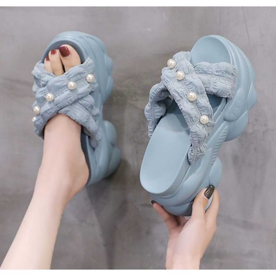 DCAL SANDAL WEDGES WANITA TALI RENDA SILANG HD95