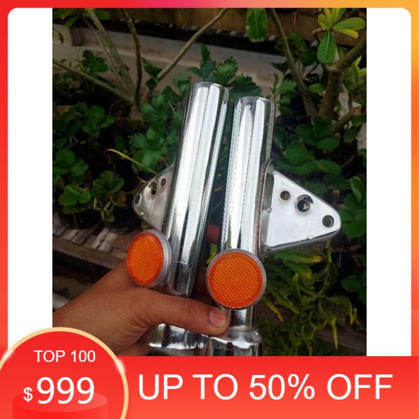 01 Kupingan kupingan lampu K5 Kupingan Dudukan lampu depan k5  model ori as 31 & 33 Cb100 GL100 Mode