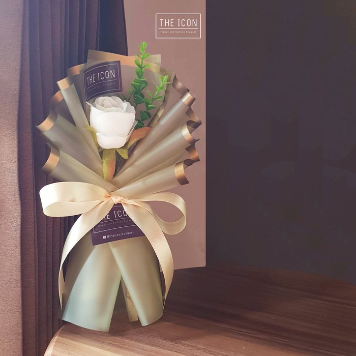 single rose artificial flower bouquet/ buket bunga palsu/ mawar palsu - Merah Muda