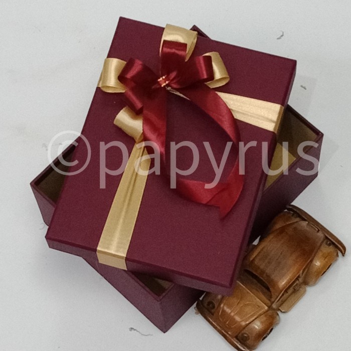 

PAPYRUS 15x20 Tinggi 5cm Kotak Kado Gift Box - Slide Foto 1