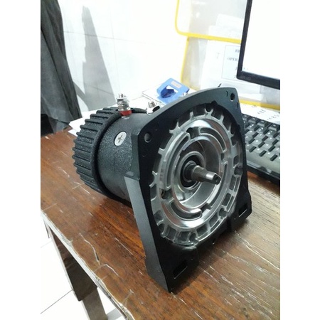 Motor dinamo turtle winch model lama 12 V