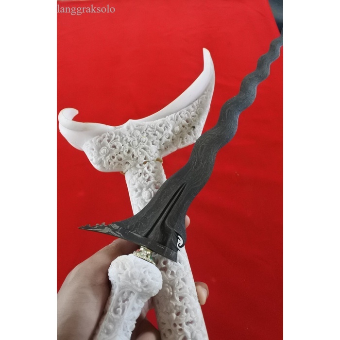 

keris sengkelat istimewa warangka g4ding kw hrg murah 1jt lengkap KP antik