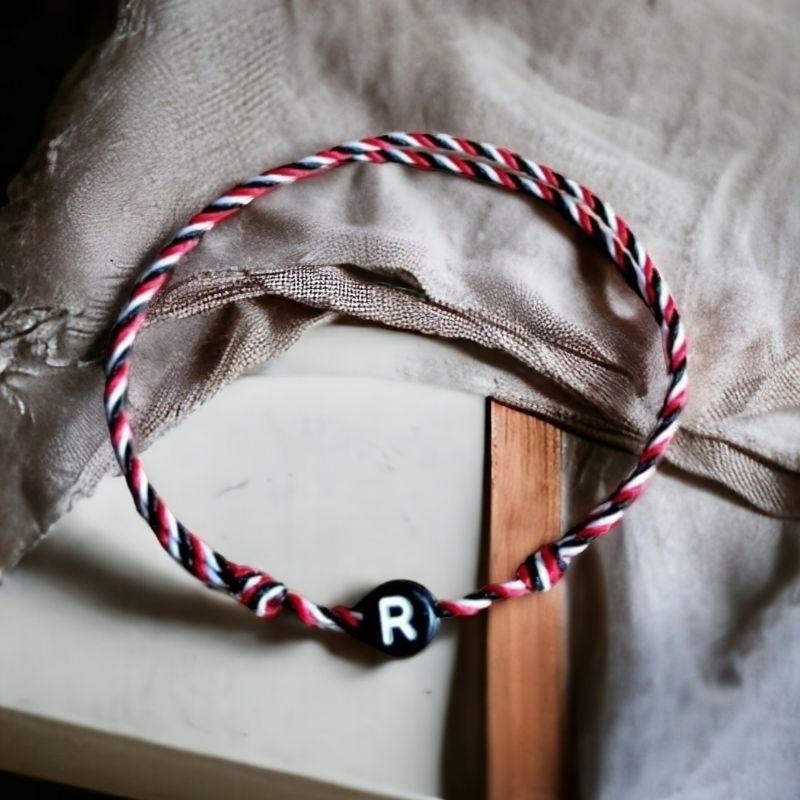 Gelang tridatu bali huruf inisial [a-z] model terbaru manik manik lucu ulir split simpel trendy ukur