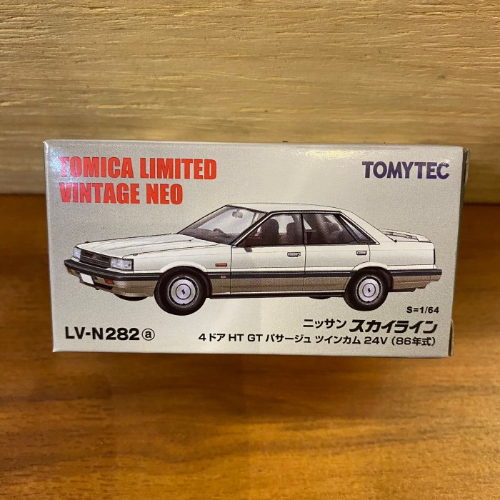 TOMICA LIMITED VINTAGE NEO LV-282a NISSAN SKYLINE 4DOOR HT GT TWINCAM LP27