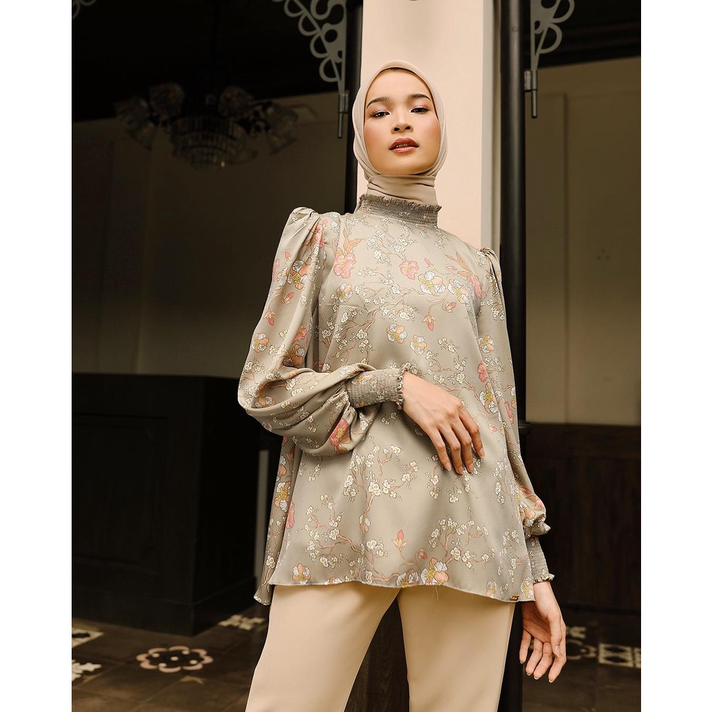 Muda Official Hana Blouse - Smoke