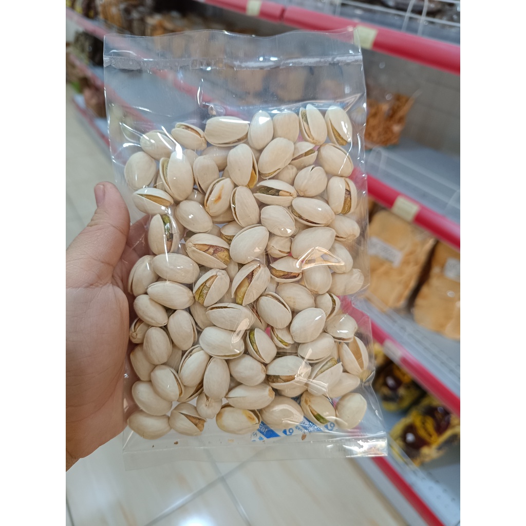 

Pistachio Premium / Kacang Ketawa Arab / Fustuk