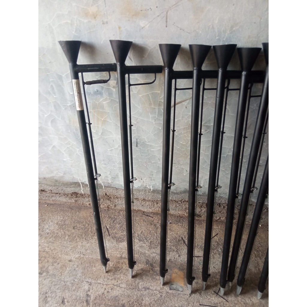 alat tanam jagung dan benih kacang-kacangan