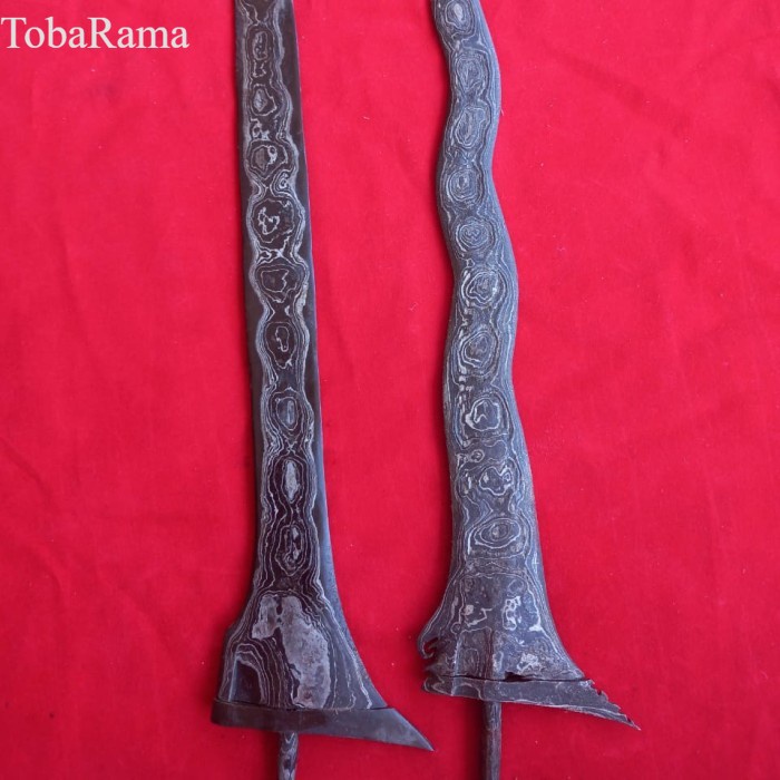 

Keris H antik