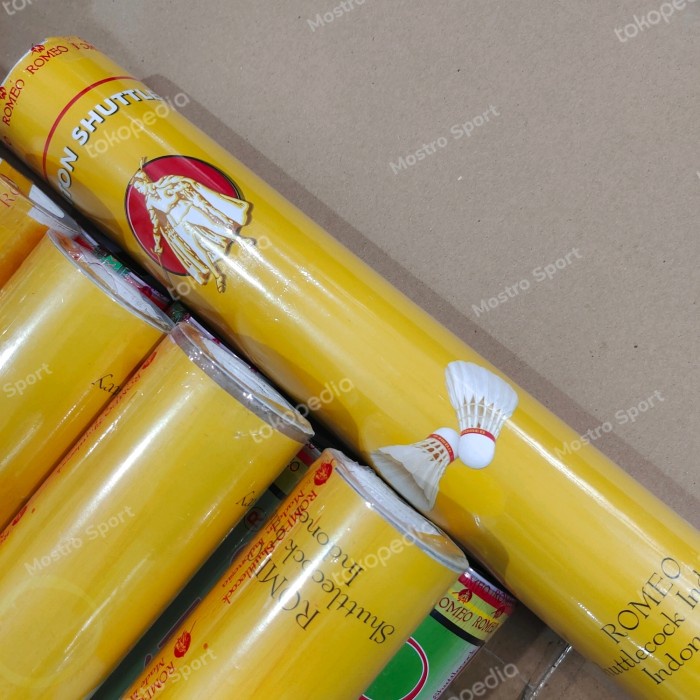 Shuttlecock Romeo Kuning