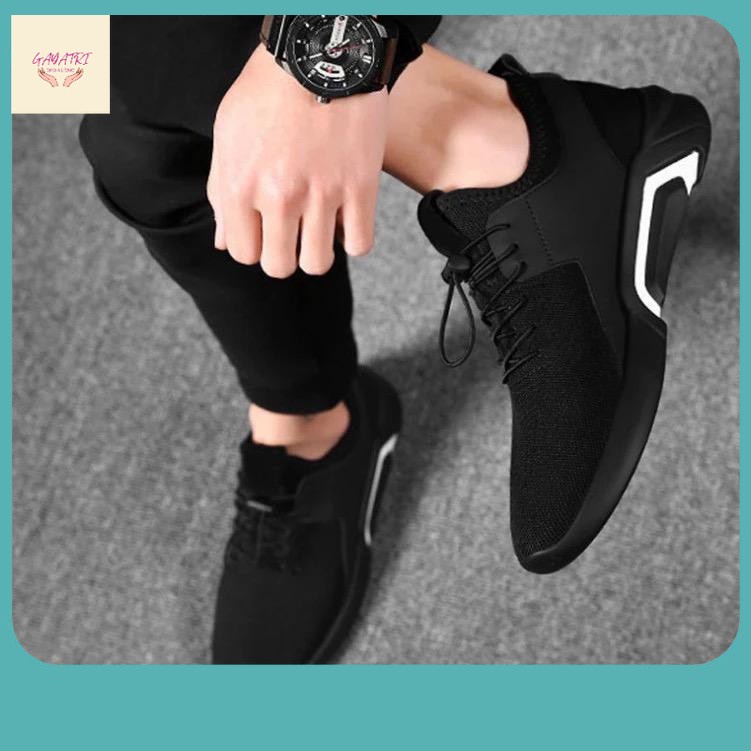 Sneakers Terbaru / COD  Sepatu Sneakers Pria Import Premium Quality