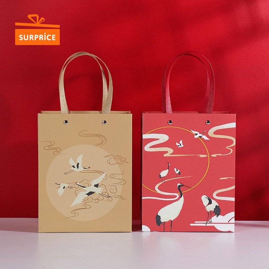 

Surprice Paper Bag Hadiah Gambar Burung Bangau 26x32x12cm / Goodie Bag / Paper Bag Tali / Tas Kado