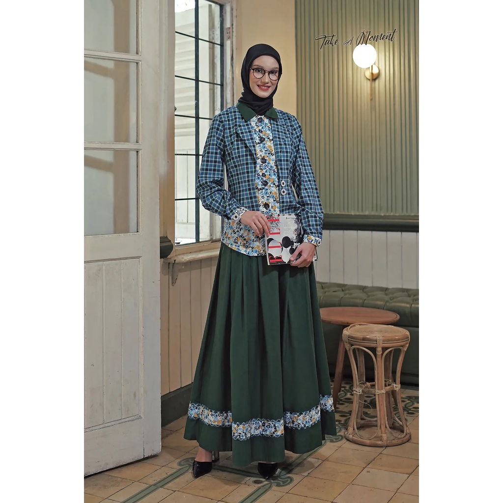 TUNEECA GAMIS Judith