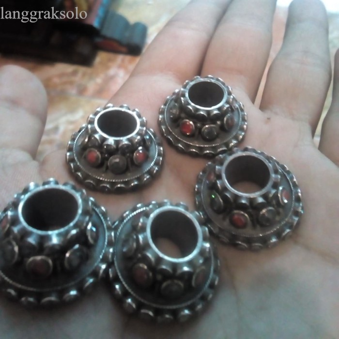 

mendak keris perak bagus antik