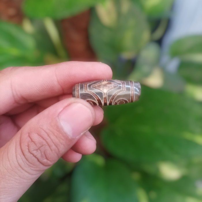 Batu Dzi Tibet Alami Simbol Keberuntungan Lucky Charm