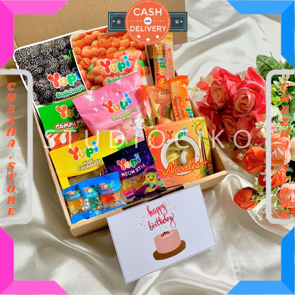 

BINGKISAN KADO ULTAH PASANGAN PACAR ISTRI MANTAN ISIAN MINI DAN BESAR / Hampers Snack Box Wisuda Kado Ulang Tahun Cewek Cowok Gift Box Birthday Wedding Graduation Parcel Parcel Snack Hadiah Natal dan Souvenir Ulang Tahun by / BONUS GIFT CRAD UCAPAN