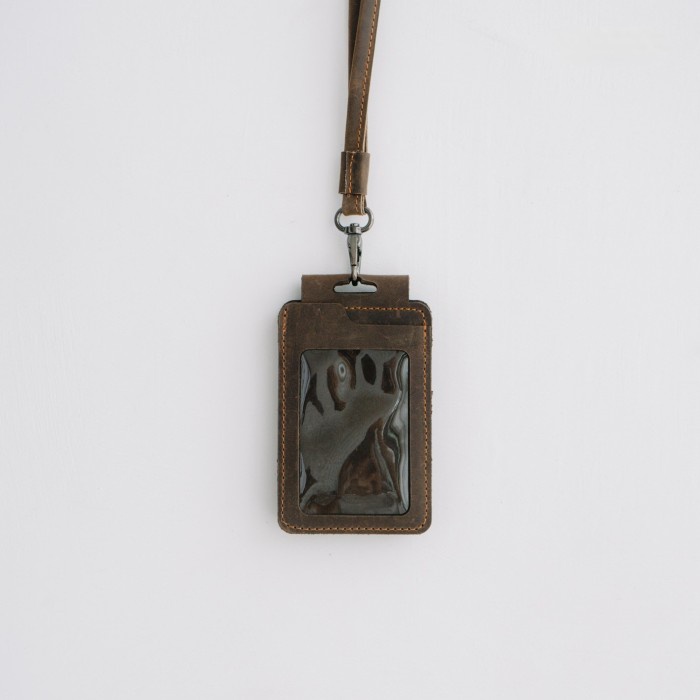 

Name Tag Kulit Asli ID Card Holder Lanyard Kulit Asli - Cokelat
