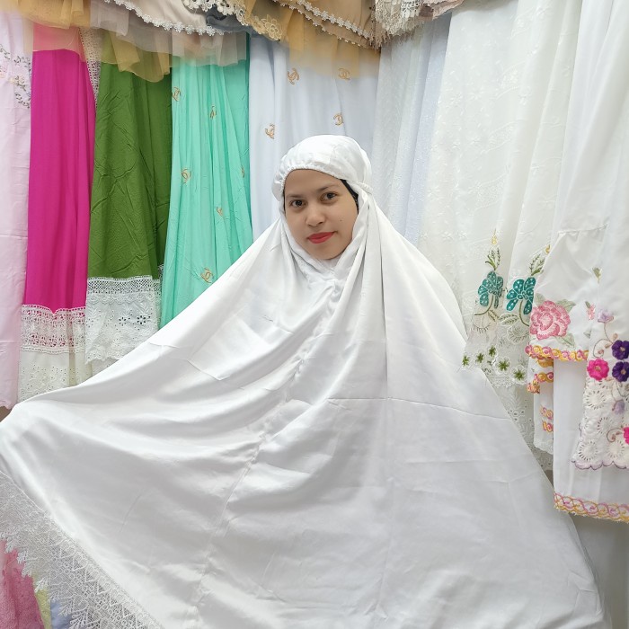 mukena dewasa putih / mukena Velvet renda