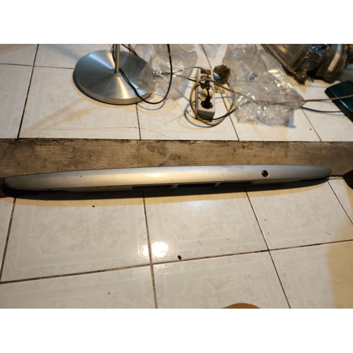 Trunklid List Bagasi Innova Tahun 2004-2007