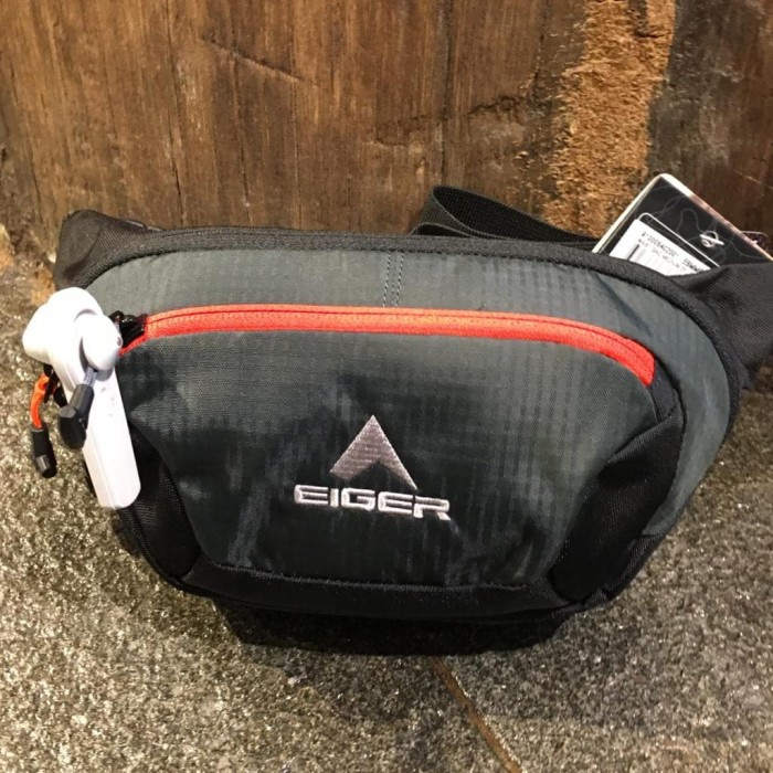 Eiger Tas Pinggang Original Medium Waist Bag 2L - Black
