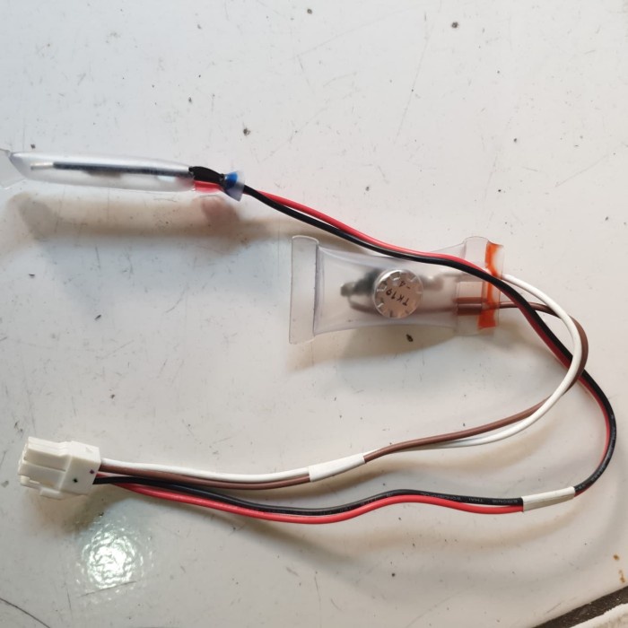 JST45 DEPROS PIUS SANYO AQUA KULKAS ori. - kwalitas KWALITAS SPAREPART ELEKTRO KULKAS MESIN CUCI AC 