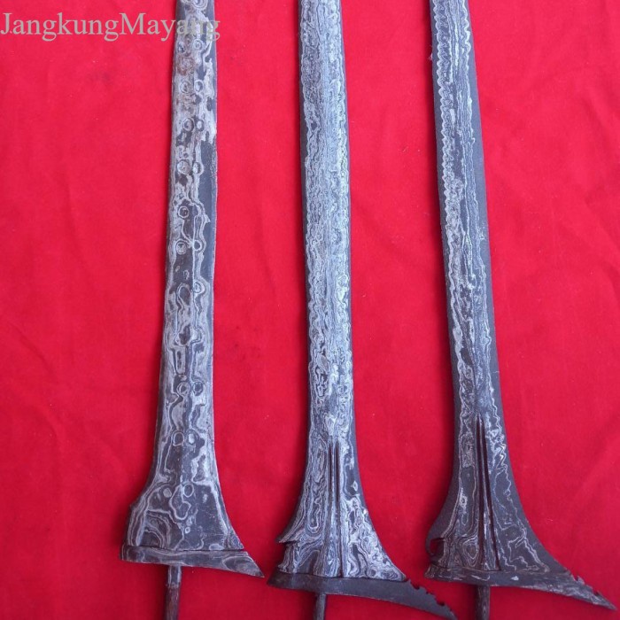 

keris pasopati sepuh pamor antik