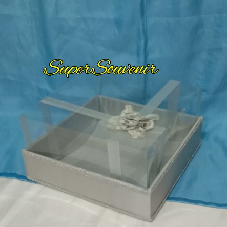 

Box tutup mika - Maroon