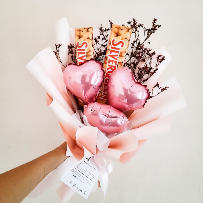

Chocolate Flower Bouquet Buket Coklat Hadiah Valentine Wisuda Sidang IS