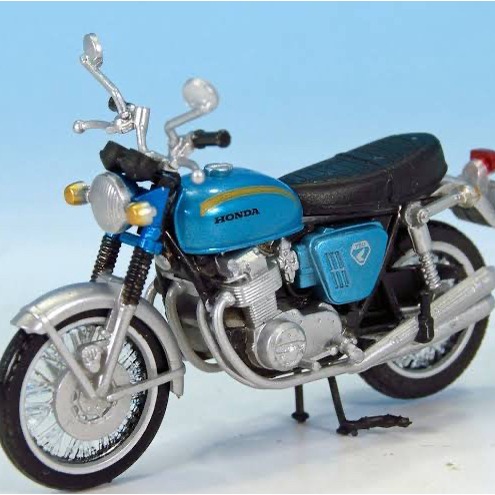 TOY27 Honda Dream CB750FOUR