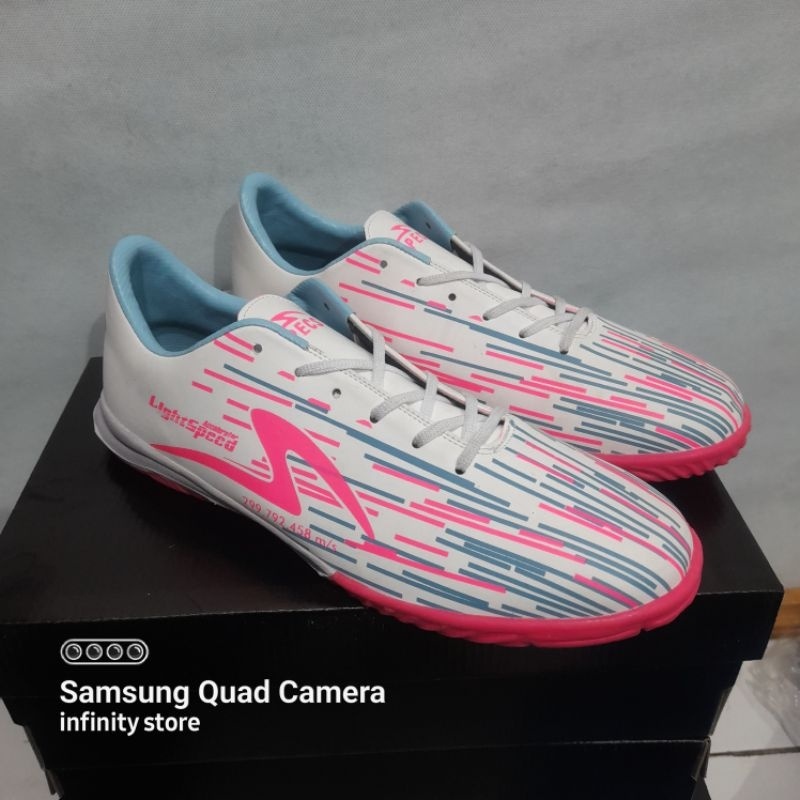 sepatu futsal lightspeed reborn / SEPATU FUTSAL SPECS LIGHTSPEED