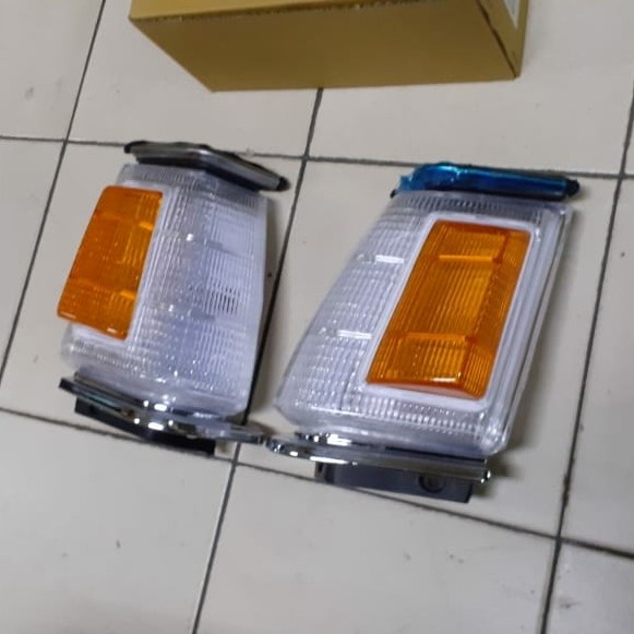 Lampu Sen Putih Kuning Mitsubishi Lancer SL