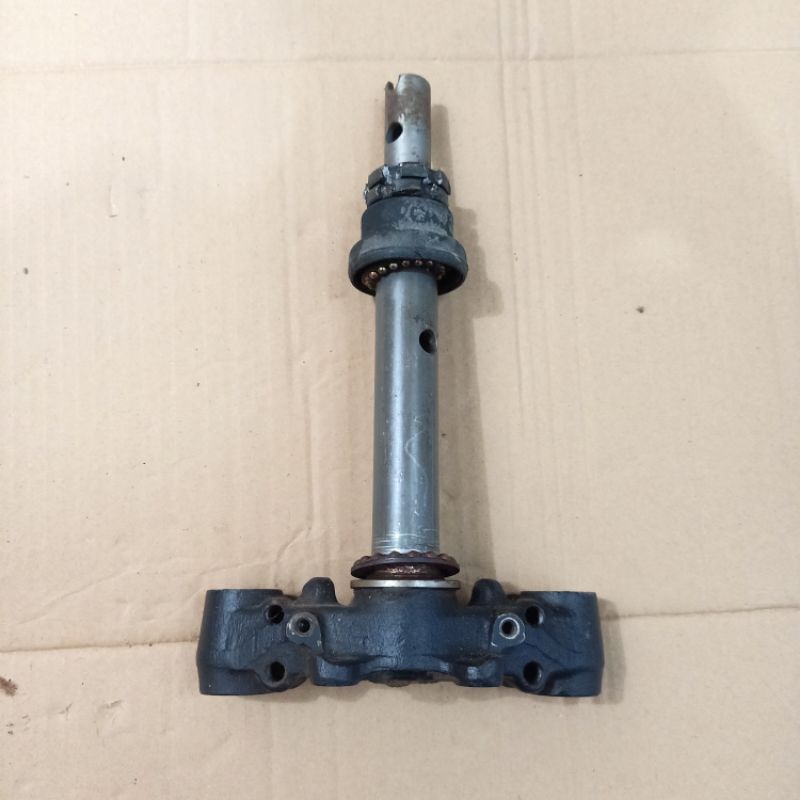 SEGITIGA SHOCK DEPAN YAMAHA  VEGA ZR SEGITIGA VEGA ZR ORIGINAL