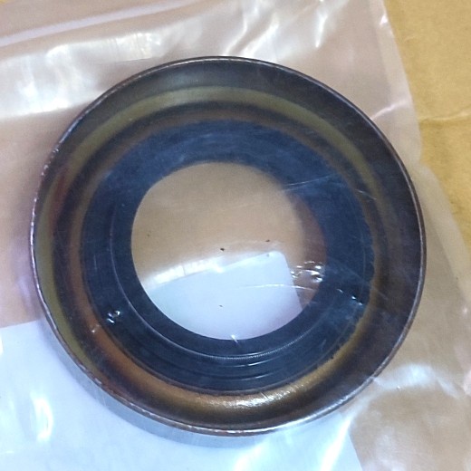 seal gardan as roda depan pajero sport strada triton - kw