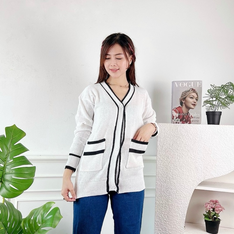 W & K - ZEC OOTD WANITA KELLY / Cardigan Garrel RAJUT JUMBO / Cardigan Rajut Wanita Kekinian / OOTD 