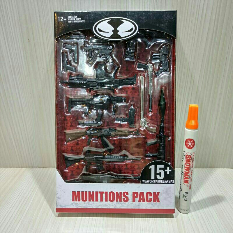 mainan action figure Mcfarlane Military 15+ Weapons Munitions Packtinggi sekitar 7 inchartikulasi de