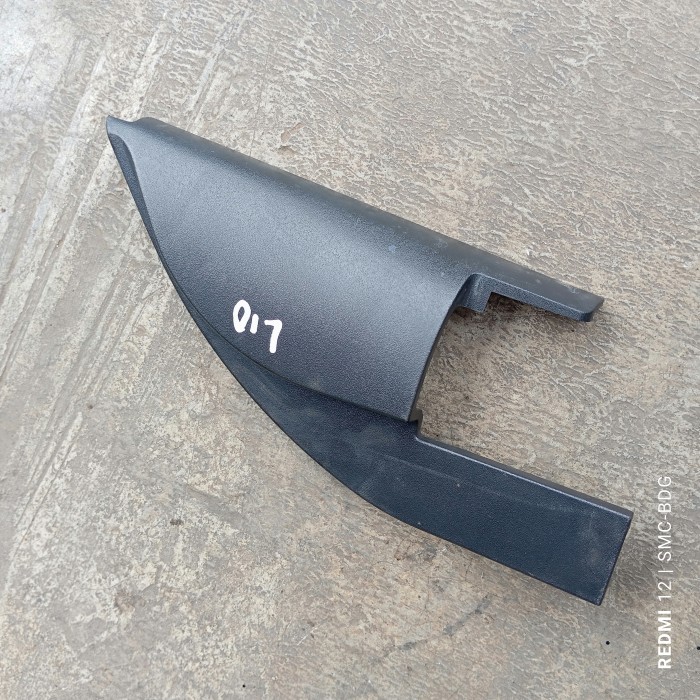 Cover segitiga spion pintu dalam Kanan RH Grand livina L10