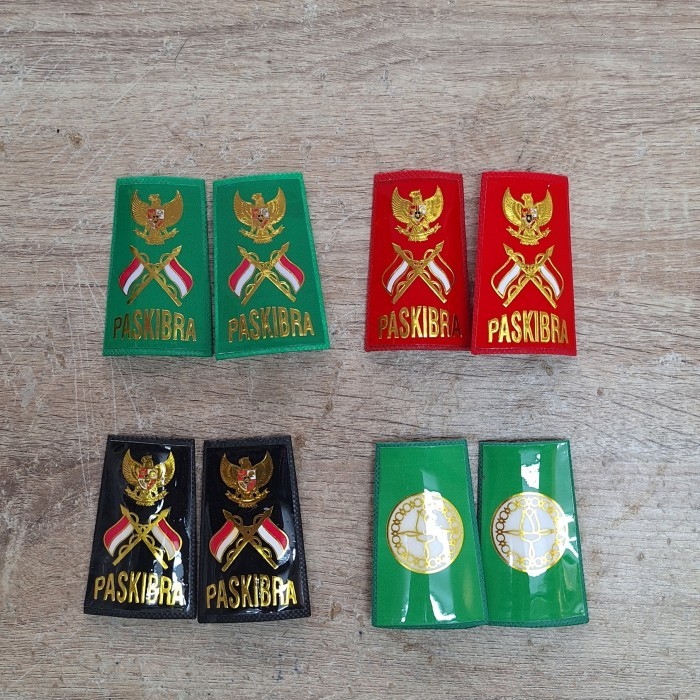 Evolet Paskibra/Evolet anggota paskibraka