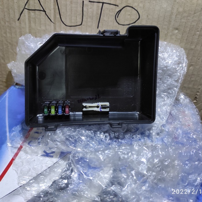 Cover atau Tutup Box Sekring Swift Lama dan New Splash Original Suzuki PART BARU