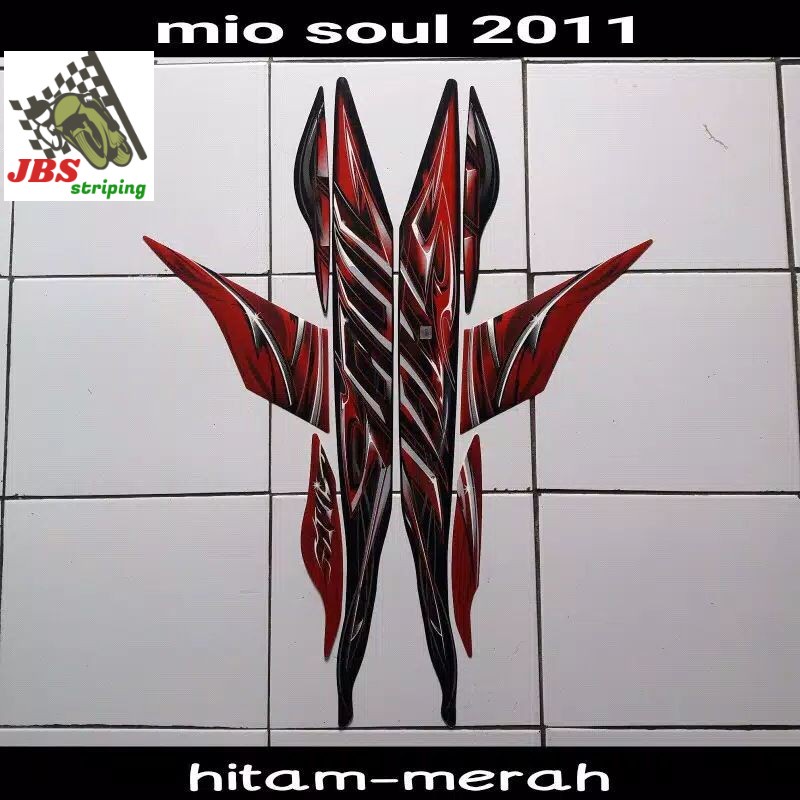 striping mio soul stiker  yamaha mio soul karbu lama thn 2011 hitam merah